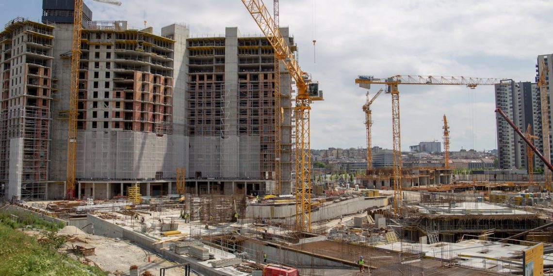 The Role of Artificial Intelligence and Robotics in Modern Construction