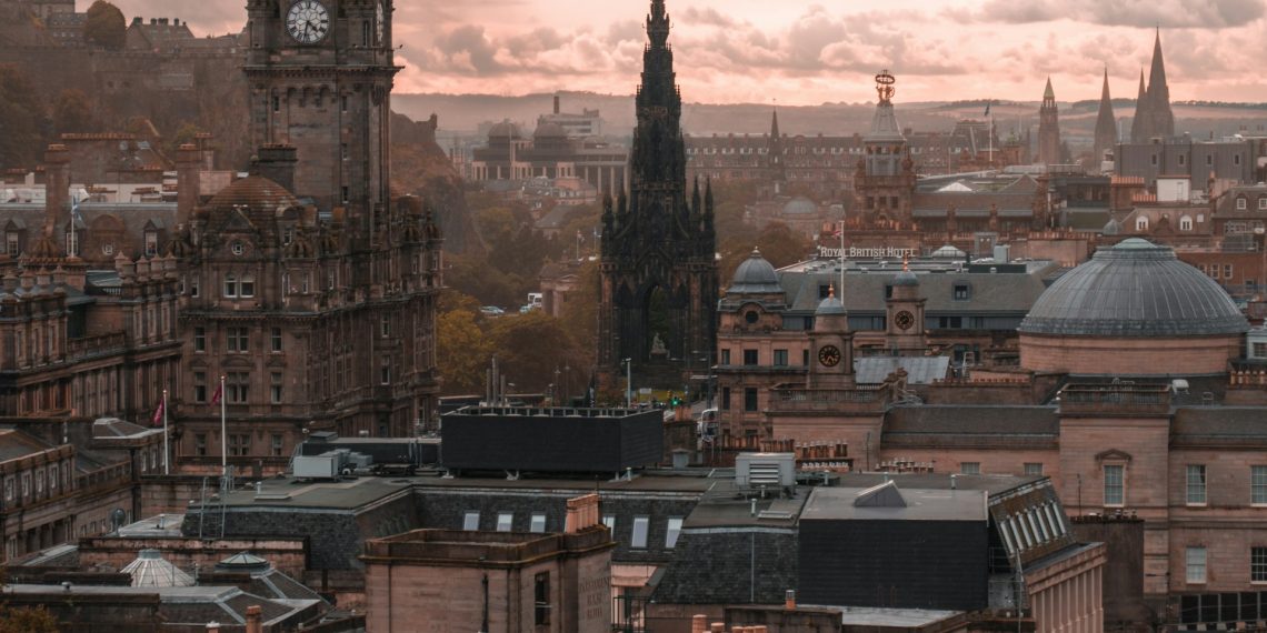 From Glasgow to Edinburgh – Making Your Move Easier