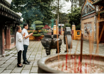 Hanoi Travel Guide: Street Food Old Quarter and Day Trips